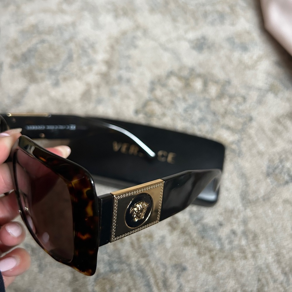 Versace Tortoise Shell Sunglasses - image 6